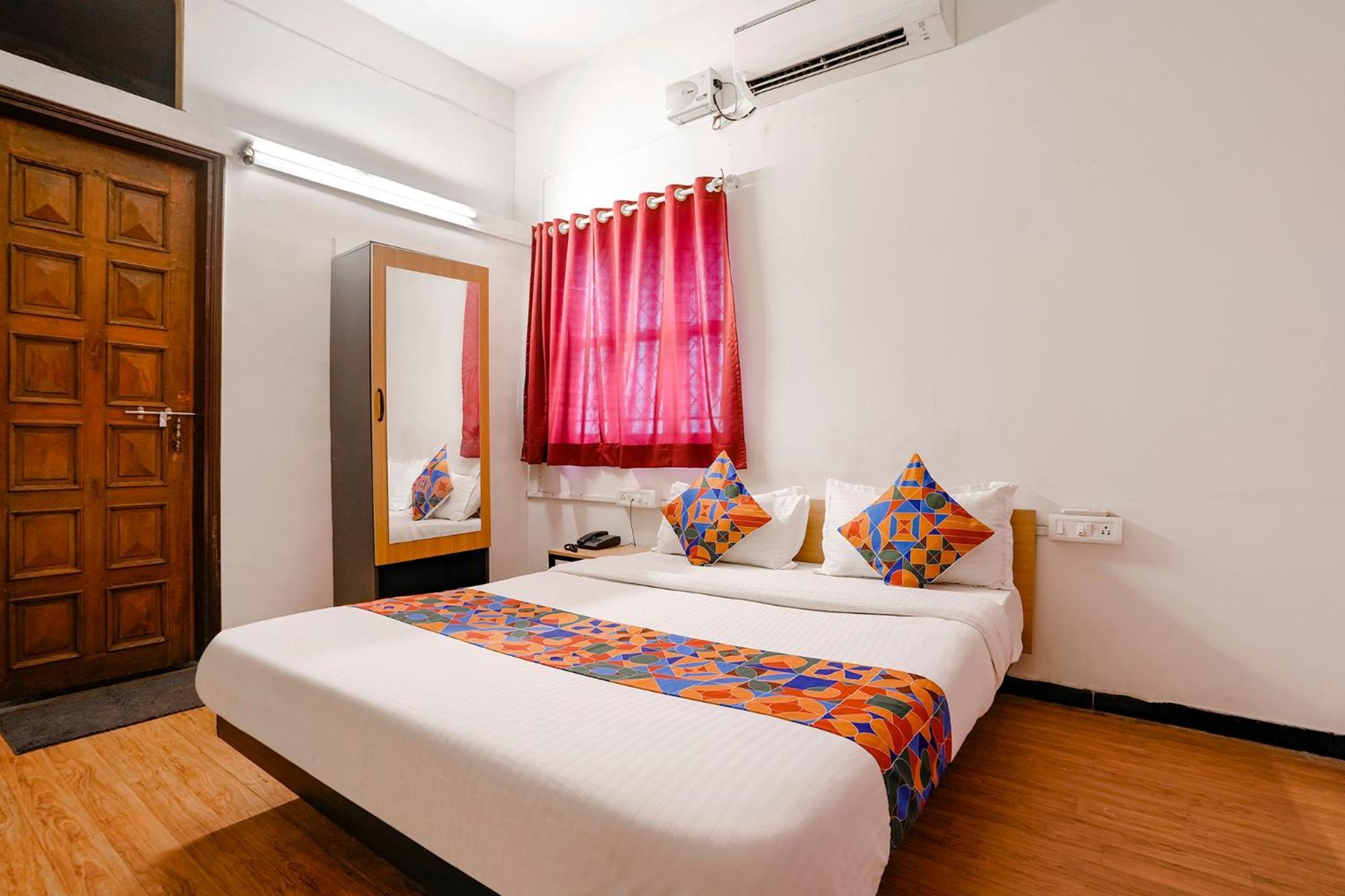 OYO 77230 Saubhagya Inn Nashik Exterior foto