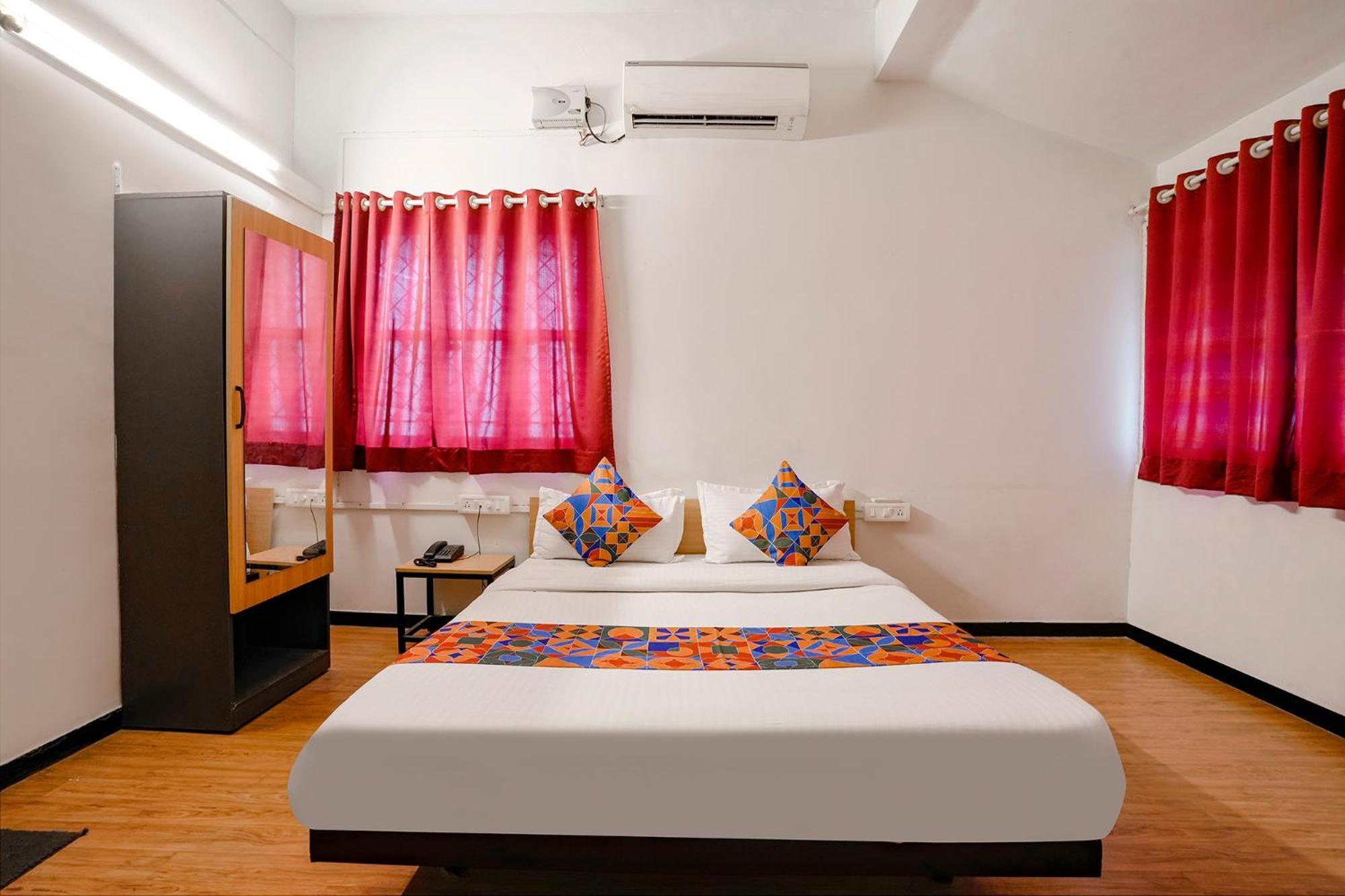 OYO 77230 Saubhagya Inn Nashik Exterior foto